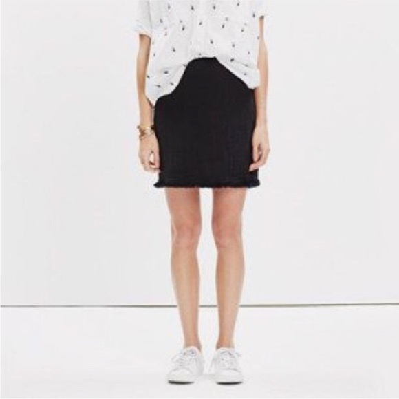 Dresses & Skirts - Madewell Hideaway Black Fringe Skirt